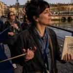 Visiter Bordeaux avec un guide : guide près des quais à Bordeaux